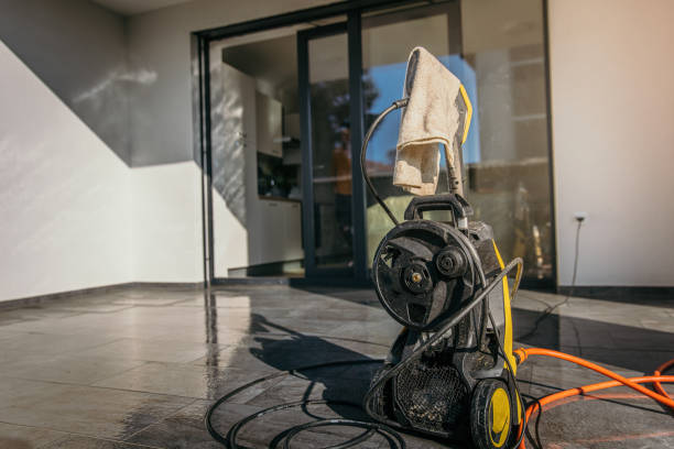 Best Animal Enclosure Cleaning  in Citronelle, AL
